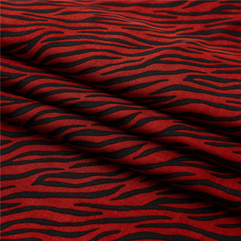 红色斑马条纹轻质 100% 人造丝府绸斑马动物印花面料